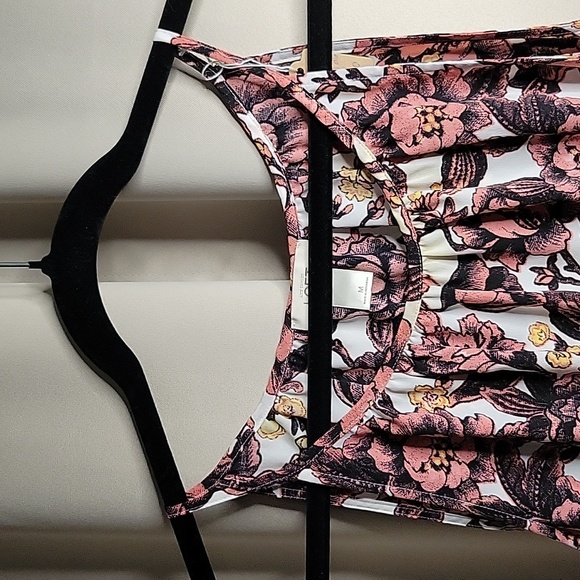 🌴 Loft Tank Top Spaghetti Straps White with Pink Black and Yellow Floral Print - Picture 3 of 9
